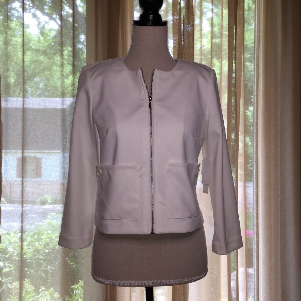White Stretch Blazer Size 6
